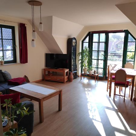 Ferienwohnung Thum ヴストロ エクステリア 写真